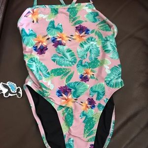 Jolyn Jackson 3 Samoa Tie Back Onesie size 32